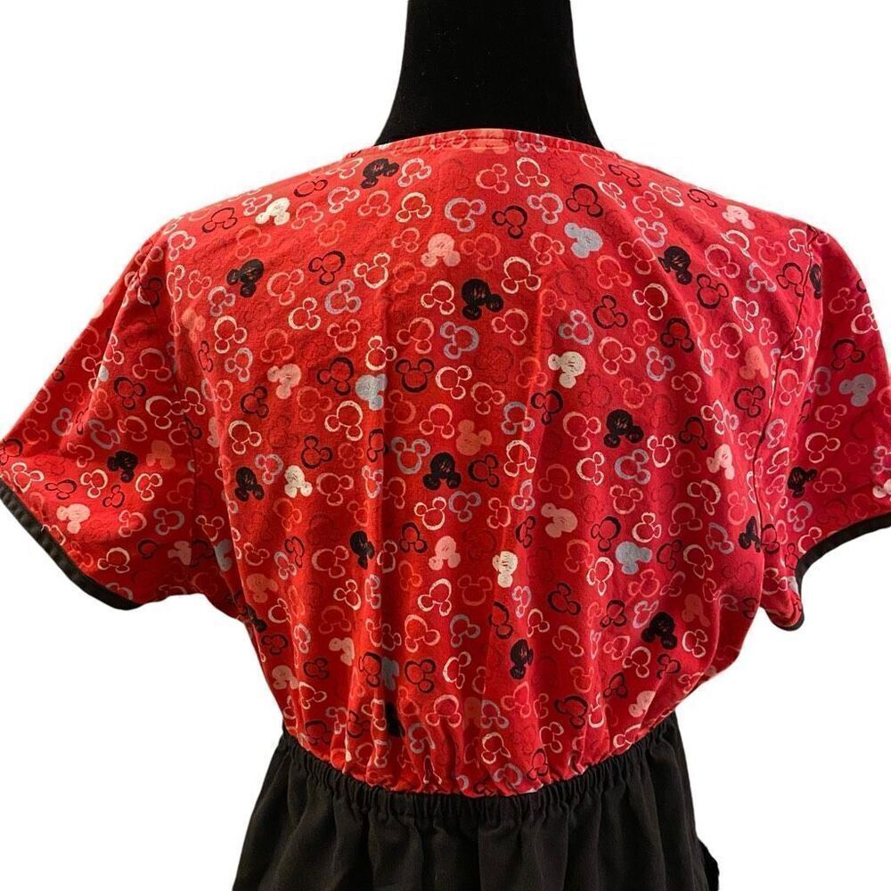 The Wonderful World of Disney Mickey Mouse Scrub Top‎ Sz M - Picture 8 of 13